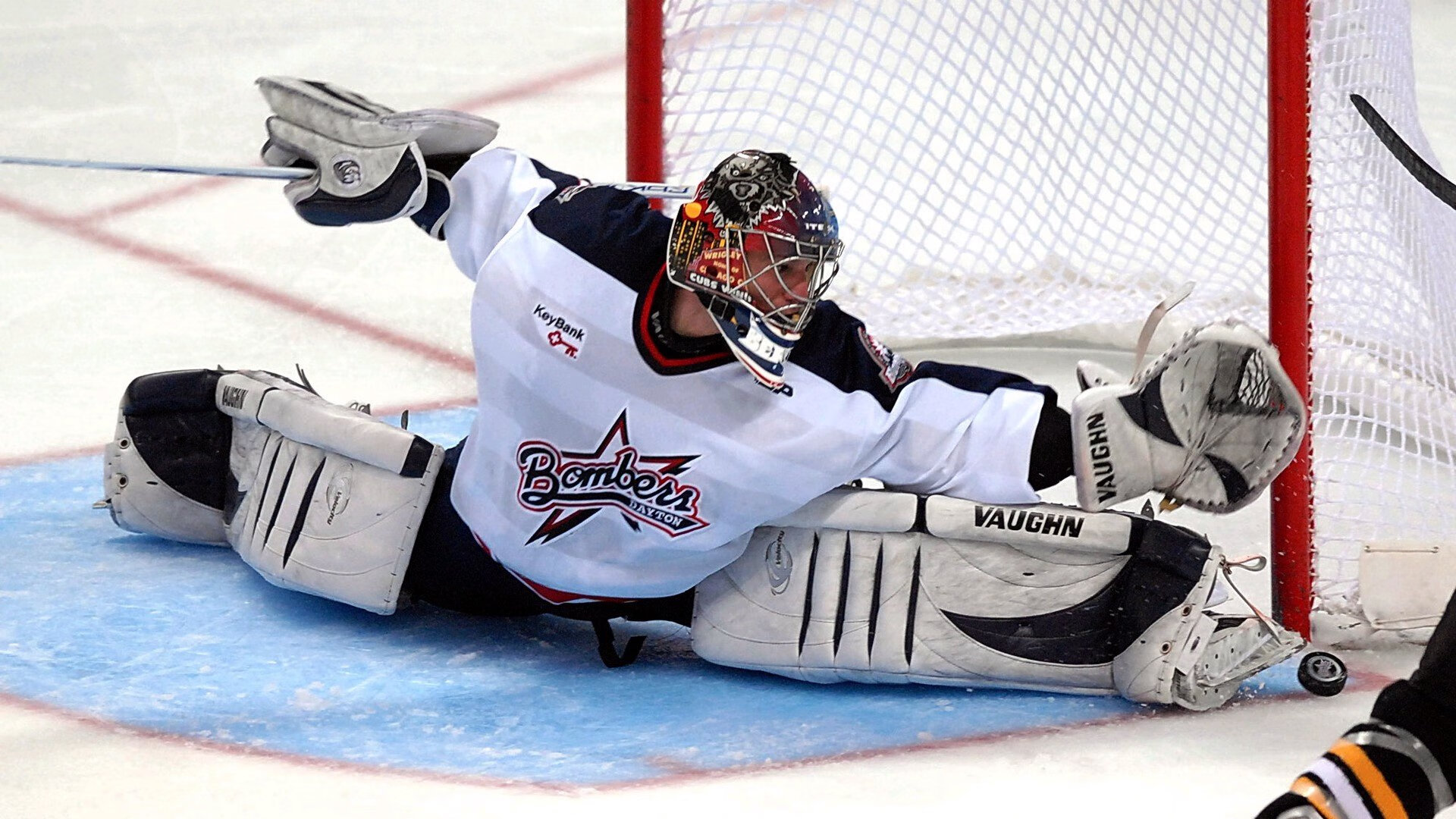 国家队场上指挥体系是否过于依赖主教练，国家队指导员